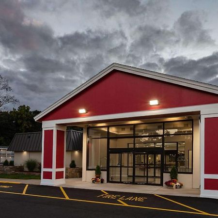 Ramada By Wyndham Hartford North - Bradley Airport Hotel Windsor Locks Bagian luar foto